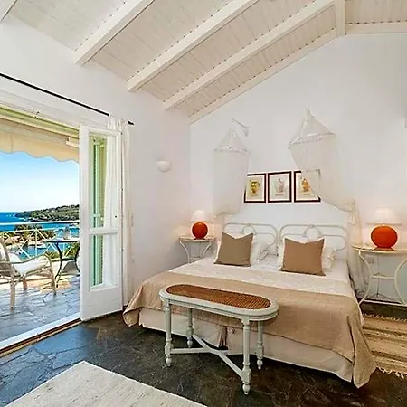 Bay View Hotel