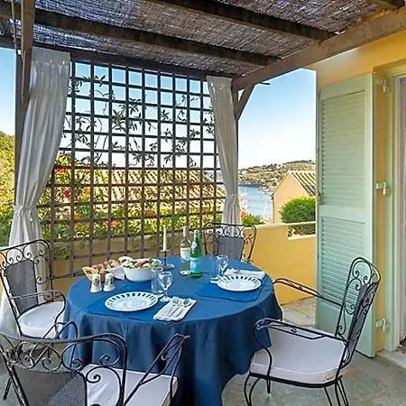 מלון Bay View