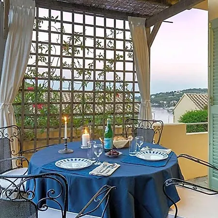 Bay View מלון *